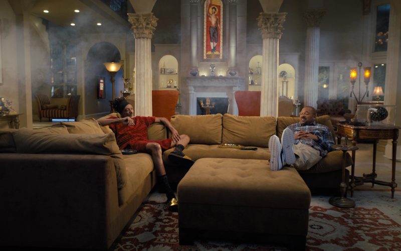 Fendi T-Shirt, Shorts and Socks, Versace Slippers Worn by Snoop Dogg as Jaycen Jennings and Nike Sneakers of Mike Epps as Kareem in The Underdoggs (2024) (Image 1)