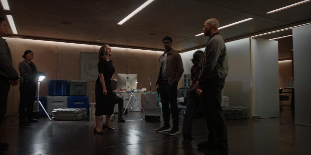 Ferragamo Cosma Sock high-top sneakers in For All Mankind S05E10 “This Land Is Our Land” (2026) (Image 7)