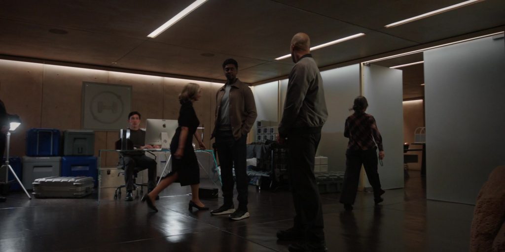 Ferragamo Cosma Sock high-top sneakers in For All Mankind S05E10 “This Land Is Our Land” (2026) (Image 8)
