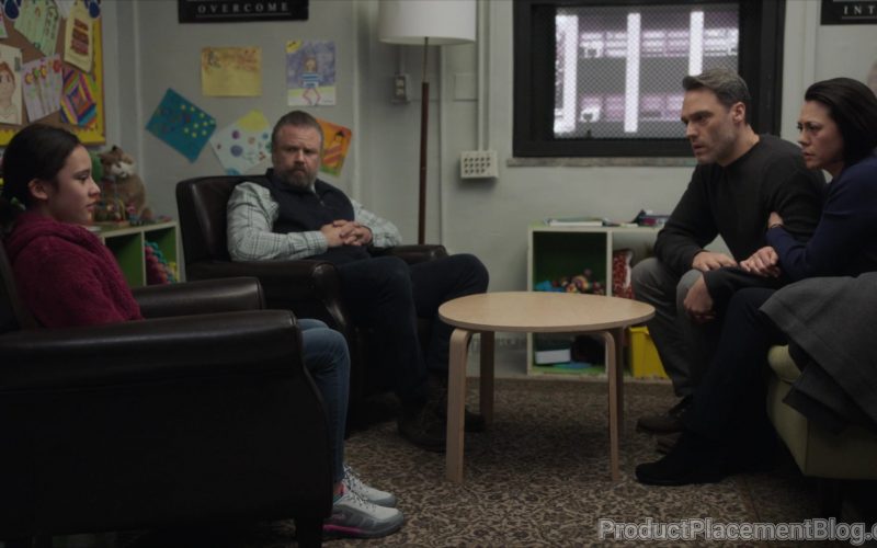 Fila Girls Sneakers in New Amsterdam S02E16 “Perspectives” (2020) (Image 1)