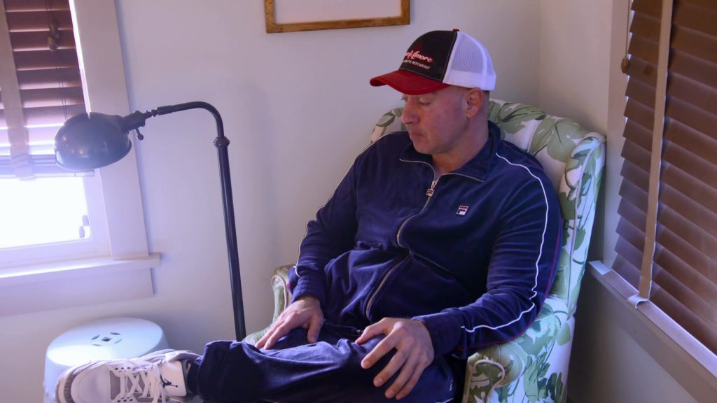 Fila Tracksuit, Nike Air Jordan Sneakers in Jersey Shore Family Vacation S08E06 “Eggcellent” (2025) (Image 2)