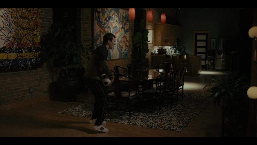 Fred Perry Sneakers in Justified - City Primeval S01E03 “Backstabbers” (2023) (Image 1)