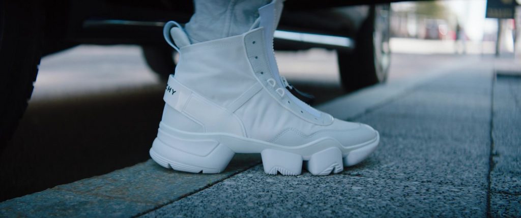 Givenchy Jaw High White Sneakers of Taika Waititi as Antwan in Free Guy (2021) (Image 1)