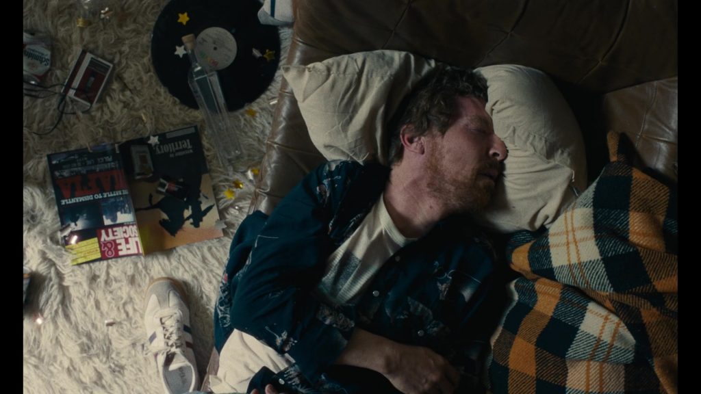 Gola Sneakers in Eric S01E04 (2024) (Image 10)