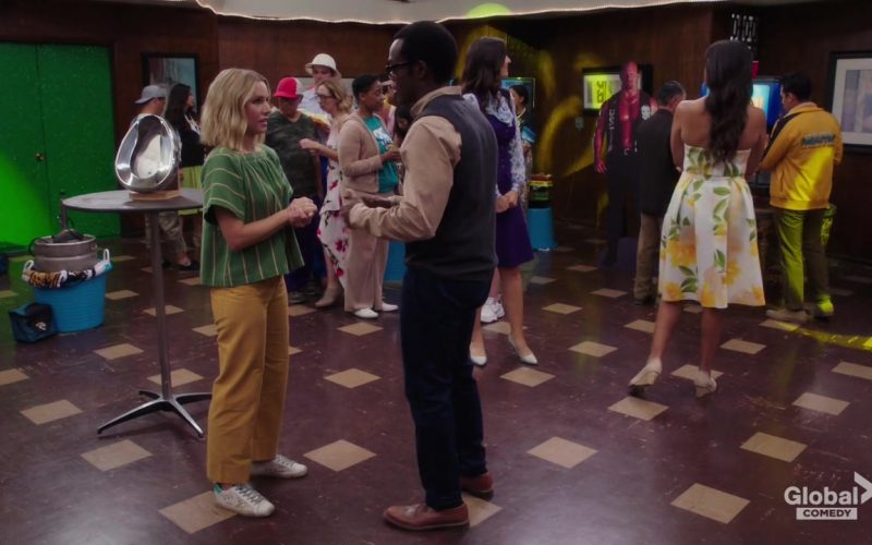 Golden Goose Sneakers Worn by Kristen Bell as Eleanor Shellstrop in The Good Place Season 4 Episode 12 “Patty” (2020) (Image 1)