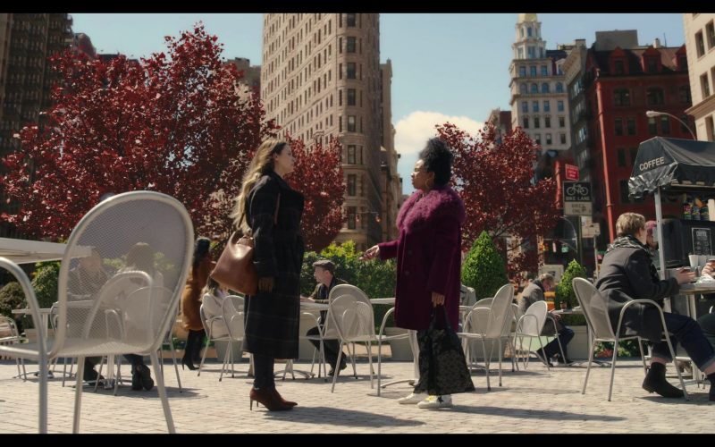 Golden Goose Sneakers of Alexis Floyd as Neff in Inventing Anna S01E02 “The Devil Wore Anna” (2022) (Image 1)