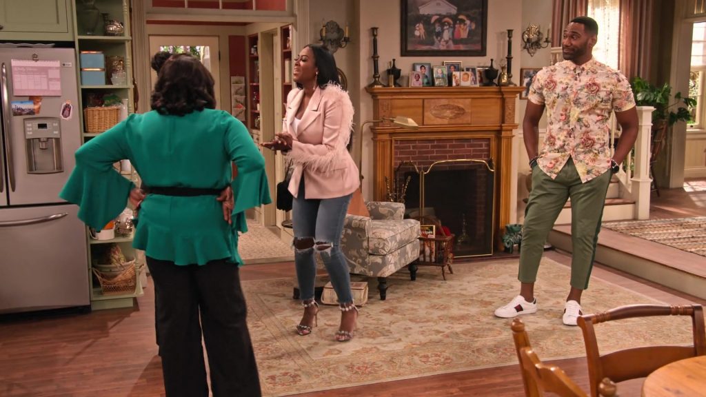 Gucci Shoes in White Worn by Anthony Alabi as Moz McKellan in Family Reunion Season 1 Episode 18 “Remember Cousin Kenya” (2020) (Image 1)