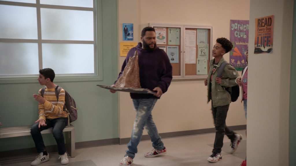 Gucci Sneakers Worn by Anthony Anderson in Andre ‘Dre' Johnson in Black-ish S06E19 “Dad Bod-y of Work” (2020) (Image 1)