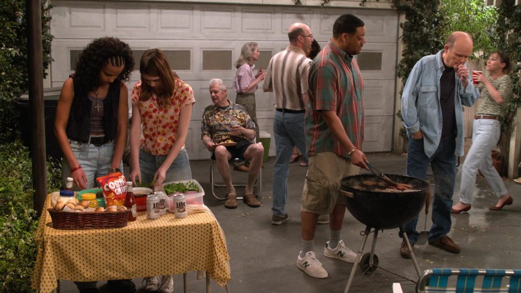 Heinz Ketchup, Miller Lite Beer and New Balance Sneakers in That 90s Show S03E05 (2024) (Image 3)