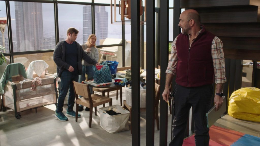 Hoka Shoes in Greys Anatomy S22E13 “Love the Way You Lie” (2026) (Image 5)