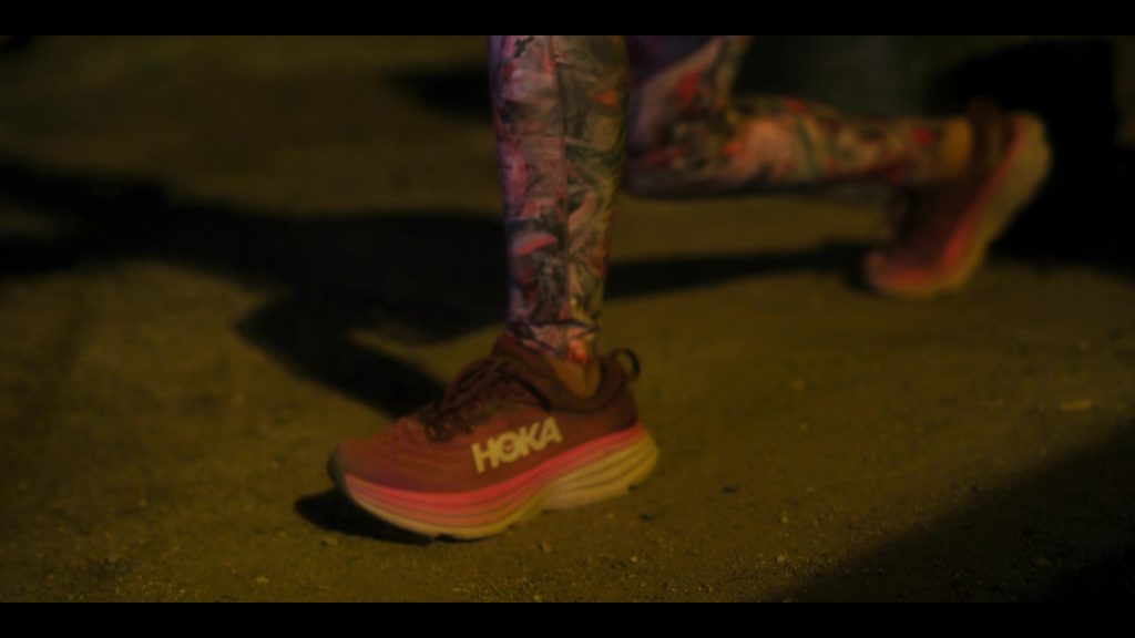 Hoka Sneakers in Pretty Little Liars - Original Sin S02E04 “Chapter Fourteen - When a Stranger Calls Back” (2024) (Image 1)