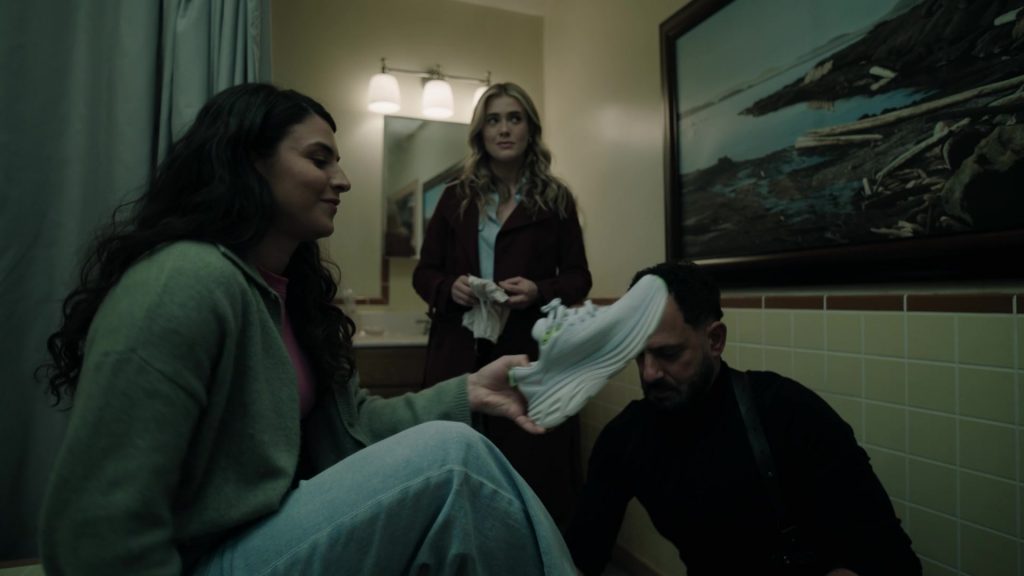 Hoka Sneakers in The Hunting Party S01E09 “Tom Beecher” (2025) (Image 4)