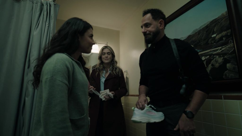 Hoka Sneakers in The Hunting Party S01E09 “Tom Beecher” (2025) (Image 6)