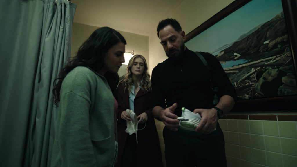 Hoka Sneakers in The Hunting Party S01E09 “Tom Beecher” (2025) (Image 9)
