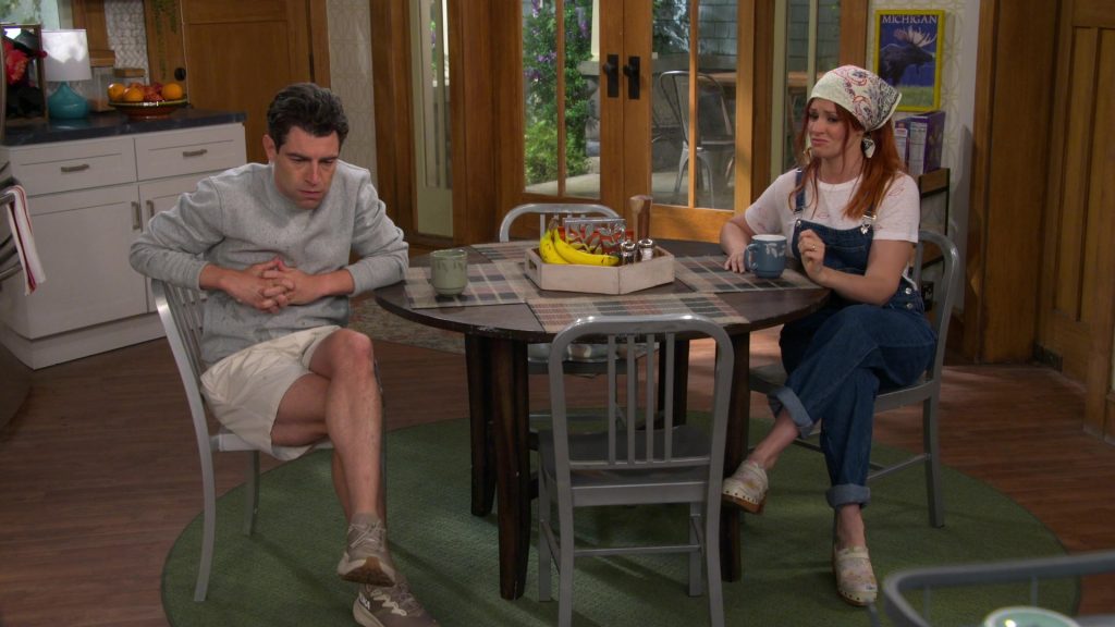 Hoka Sneakers in The Neighborhood S07E06 “Welcome to Daddy Issues” (2024) (Image 3)