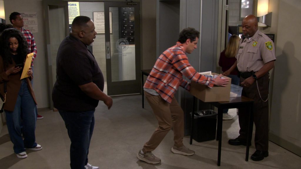 Hoka Sneakers in The Neighborhood S07E18 “Welcome to the Yippedy-Dip” (2025) (Image 3)