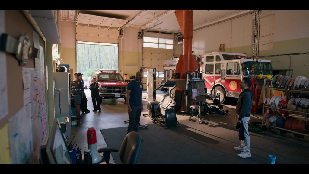 Hoka Sneakers in Virgin River S06E05 “Love Story” (2024) (Image 3)