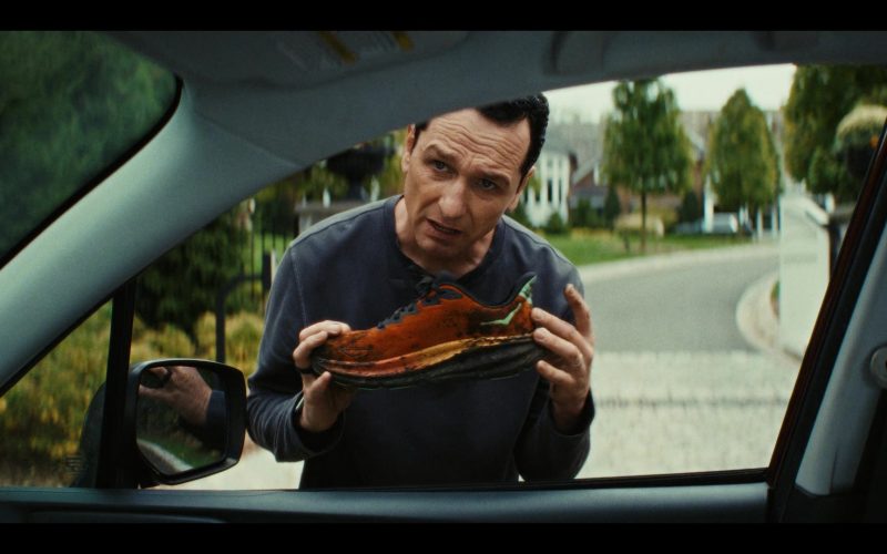 Hoka Stinson 7 trail running shoe in The Beast in Me S01E02 “Just Don't Want to Be Lonely” (2025) (Image 1)