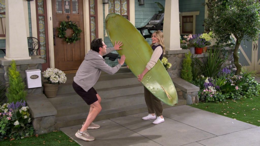 Hoka and Converse Shoes in The Neighborhood S07E11 “Welcome to the e-Neighborhood” (2025) (Image 1)
