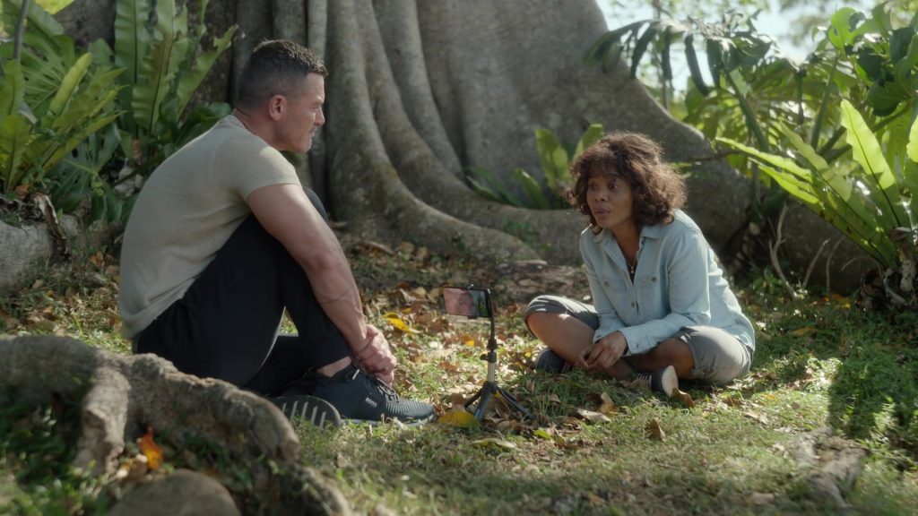 Hugo Boss Sneakers of Luke Evans as Lars Lee in Nine Perfect Strangers S01E06 “Motherlode” (2021) (Image 2)