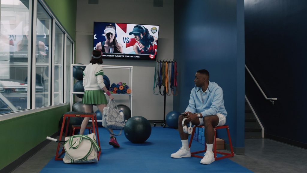 Lacoste Sneakers in Elsbeth S01E05 “Ball Girl” (2024) (Image 6)