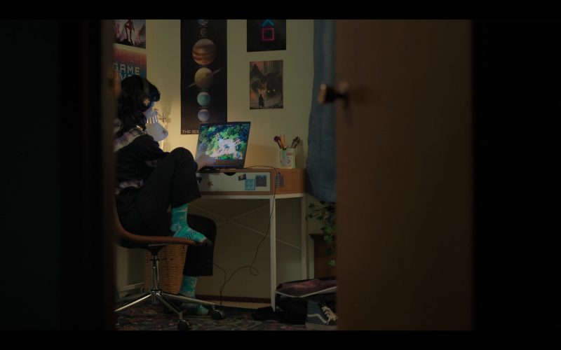 MSI Laptop and Vans Shoes in My Life with the Walter Boys S01E06 “Baggage” (2023) (Image 1)