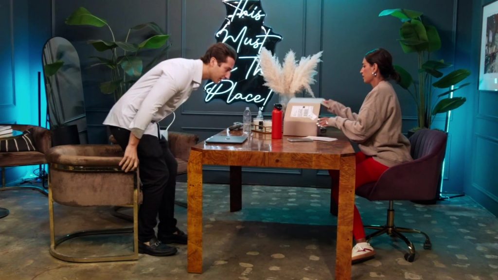Madden Girl Giia low-top sneakers in Southern Hospitality S04E13 “”Mardi Gras Mayhem” (2026) (Image 3)