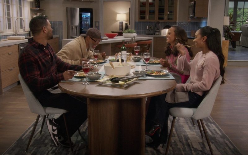 Mighty Leaf Tea, Nike Air Jordan Sneakers in Poppa's House S01E02 “Sleepover” (2024) (Image 1)