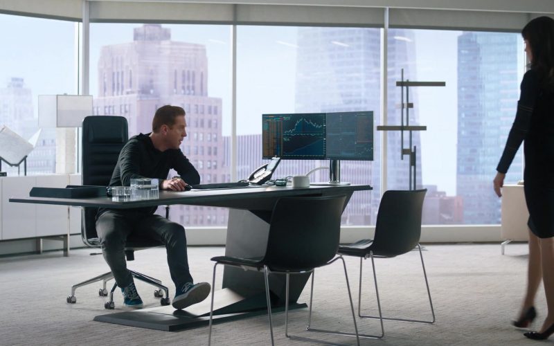 NB Men's Sneakers Worn by Damian Lewis (Bobby Axelrod) in Billions – Season 4, Episode 8, Fight Night (2019) (Image 1)