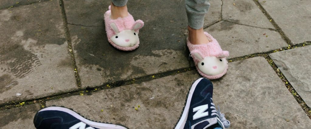NB Sneakers of Jaden Smith as Daryn in Life in a Year (2020) (Image 3)
