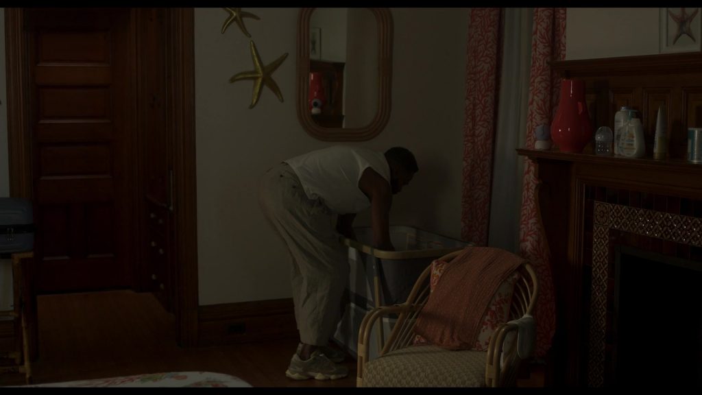 New Balance 9060 sneakers in The Four Seasons S02E03 “Down the Shore” (2026) (Image 8)