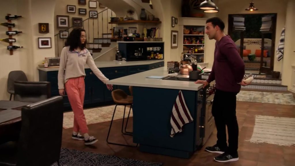 New Balance Black Shoes Worn by Jencarlos Canela as Victor in The Expanding Universe of Ashley Garcia Season 1 Episode 3 “Haptics” (2020) (Image 1)