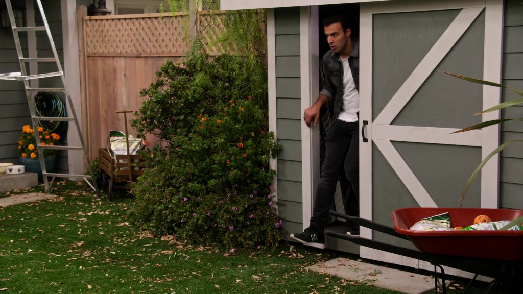 New Balance Black Sneakers of Jencarlos Canela as Victor in The Expanding Universe of Ashley Garcia S01E09 “In Tad We Trust” (2020) (Image 3)