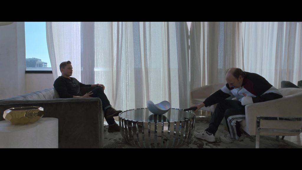New Balance Men's Shoes in Made for Love S01E07 “I Want to Feel Normal” (2021) (Image 1)