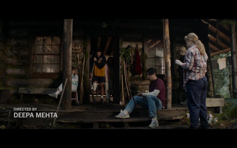 New Balance Men's Shoes in Yellowjackets S01E04 “Bear Down” (2021) (Image 1)