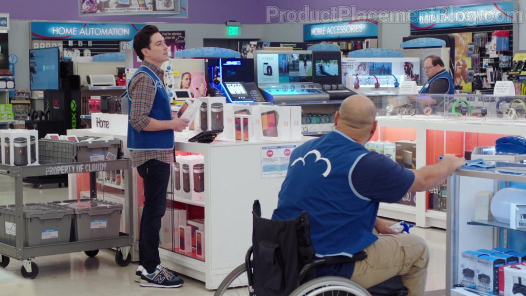 New Balance Men's Sneakers of Ben Feldman as Jonah Simms in Superstore S06E09 “Conspiracy” (2021) (Image 3)