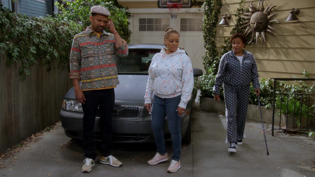 New Balance Men's Sneakers of Mike Epps as Bernard “Bennie” Upshaw Sr. in The Upshaws S04E06 “Auto Motives” (2023) (Image 15)