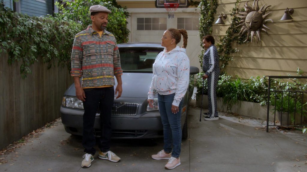 New Balance Men's Sneakers of Mike Epps as Bernard “Bennie” Upshaw Sr. in The Upshaws S04E06 “Auto Motives” (2023) (Image 16)