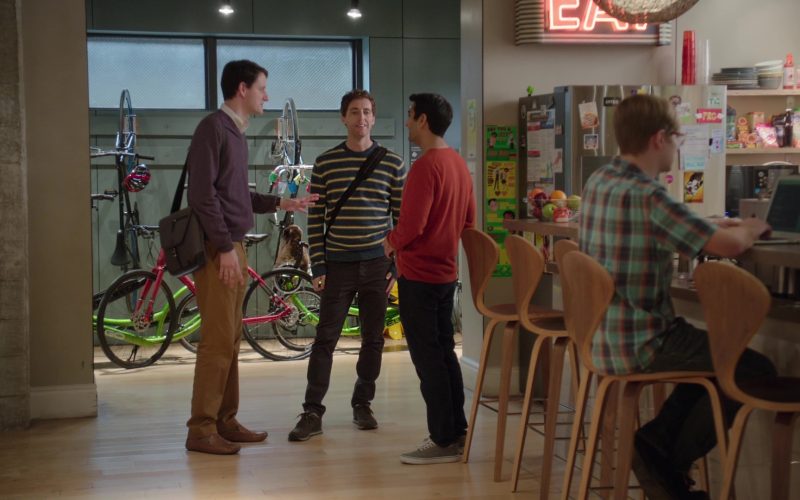 New Balance Shoes Worn by Thomas Middleditch in Silicon Valley - Facial Recognition (2018) (Image 1)