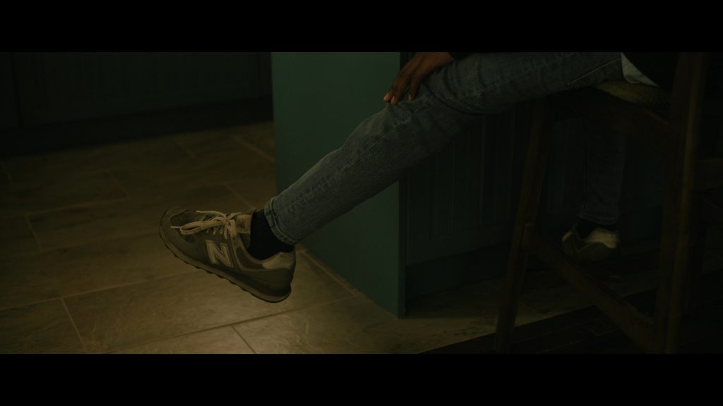 New Balance Shoes in Cross S01E07 “Happy Birthday” (2024) (Image 1)