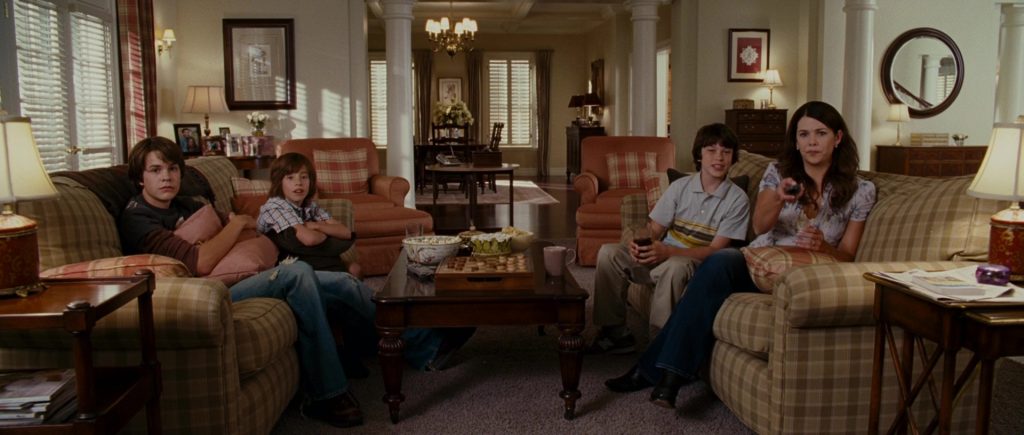 New Balance Shoes in Evan Almighty (2007) (Image 4)
