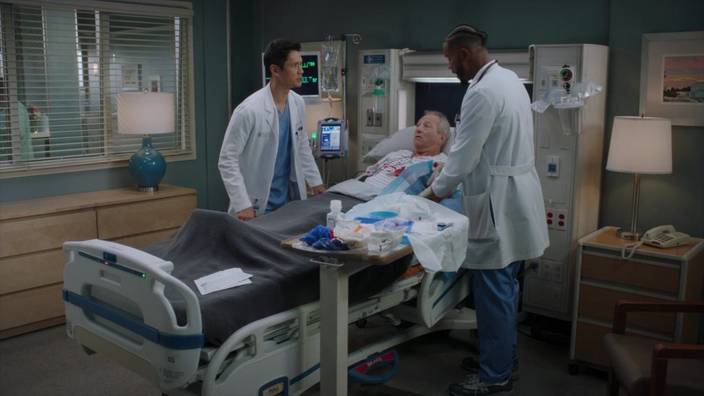 New Balance Shoes in Greys Anatomy S22E02 “We Built This City” (2025) (Image 1)