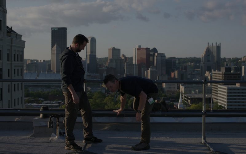 New Balance Shoes in The Pitt S01E01 “7-00 A.M” (2025) (Image 1)