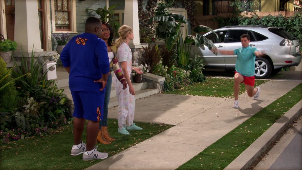 New Balance Shoes of Cedric the Entertainer as Calvin Butler in The Neighborhood S04E02 “Welcome to the Intervention” (2021) (Image 1)