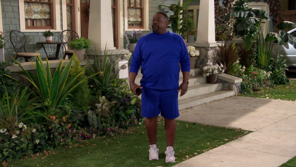 New Balance Shoes of Cedric the Entertainer as Calvin Butler in The Neighborhood S04E02 “Welcome to the Intervention” (2021) (Image 2)