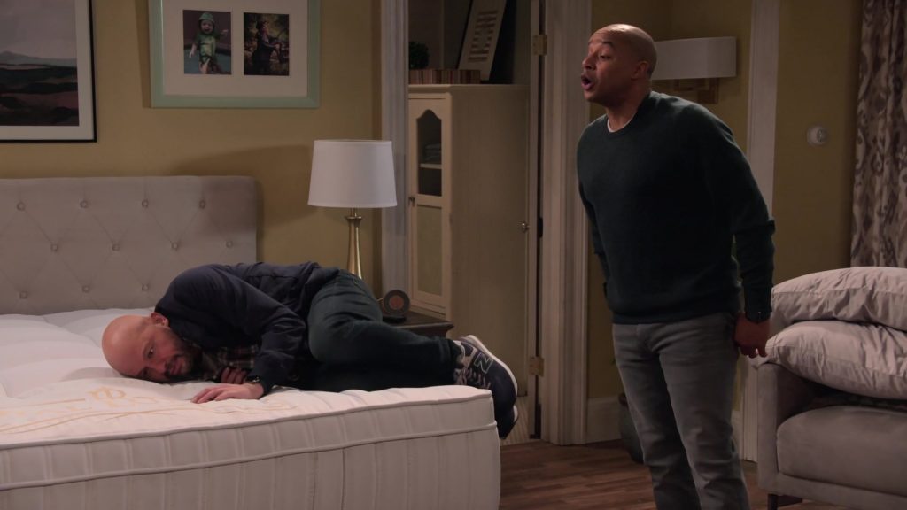 New Balance Shoes of Jon Cryer as Jim in Extended Family S01E02 “The Consequences of Making Yourself at Home” (2024) (Image 4)