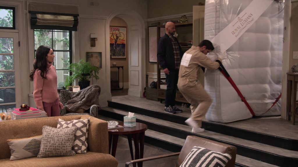 New Balance Shoes of Jon Cryer as Jim in Extended Family S01E02 “The Consequences of Making Yourself at Home” (2024) (Image 7)