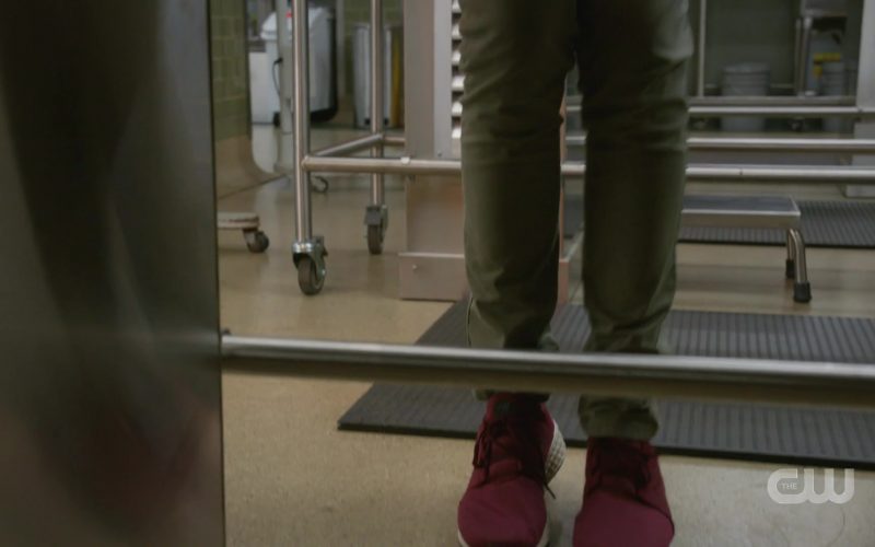New Balance Sneakers Worn by Rahul Kohli in iZombie – Season 5, Episode 3, Five, Six, Seven, Ate! (2019) (Image 1)