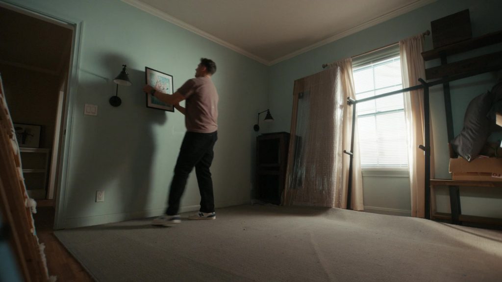 New Balance Sneakers in 9-1-1 S08E11 “Holy Mother of God” (2025) (Image 5)