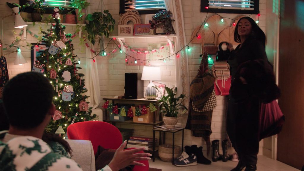 New Balance Sneakers in Abbott Elementary S04E08 “Winter Break” (2024) (Image 3)